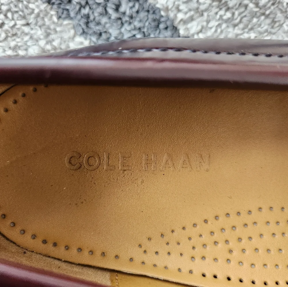 Cole Haan Pinch Tassel Dress Loafers Rich Burgandy size 9.5 like new - Picture 4 of 5